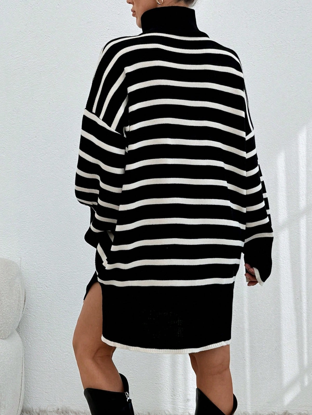 Siyah Beyaz Çizgili Triko Tunik